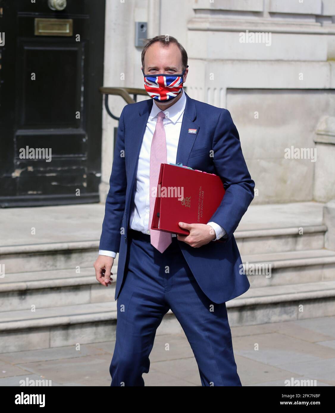 Police outside cabinet office hi-res stock photography and images - Alamy