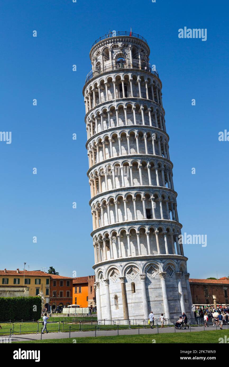 Pisa, Pisa Province, Tuscany, Italy.  Campo dei Miracoli, or Field of Miracles.  Also known as the Piazza del Duomo.  The belltower (campanile) of the Stock Photo