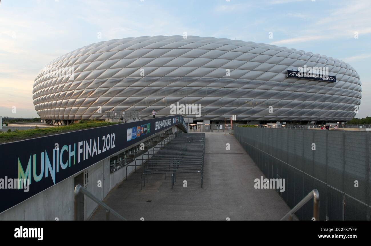 Stadion Allianz Arena in Muenchen Froettmaning for the UEFA Euro 2020 / 2021 football European Championship   Football Stadium from FC Bayern Munich  © diebilderwelt / Alamy Stock Stock Photo
