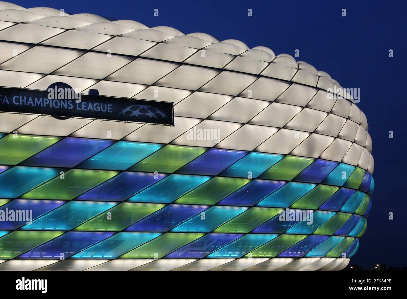 Stadion Allianz Arena in Muenchen Froettmaning for the UEFA Euro 2020 / 2021 football European Championship Football Stadium from FC Bayern Munich © diebilderwelt / Alamy Stock Stock Photo