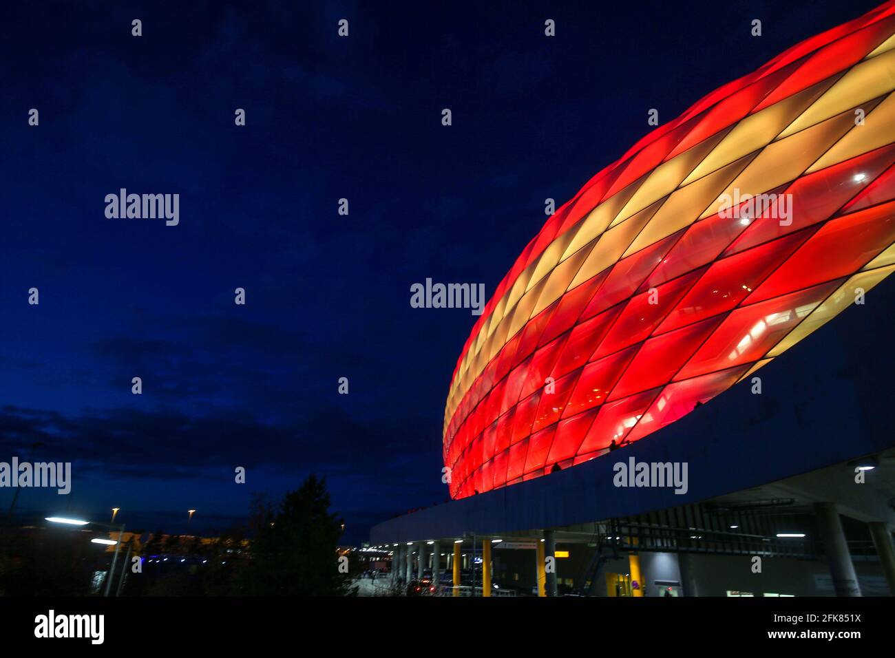 Stadion Allianz Arena in Muenchen Froettmaning for the UEFA Euro 2020 / 2021 football European Championship Football Stadium from FC Bayern Munich © diebilderwelt / Alamy Stock Stock Photo
