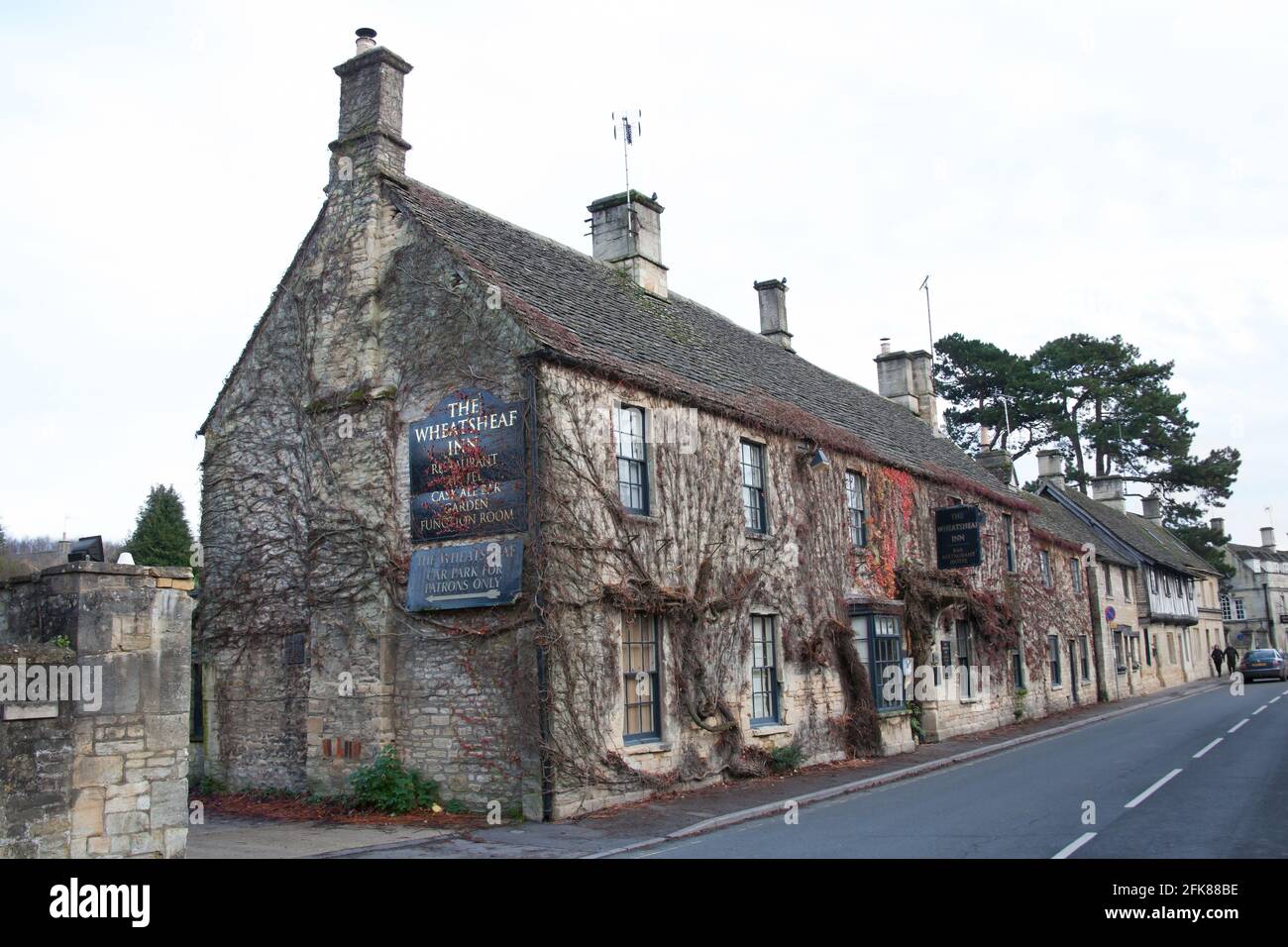 The wheatsheaf cotswold hires stock photography and images Alamy