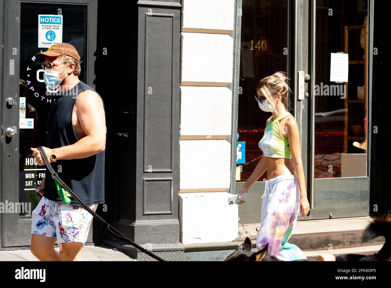 New York - NY - 20200709-Emily Ratajkowski Out and About in Tribeca