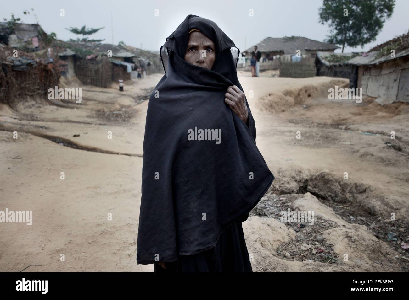 Rohingya woman in Kutupalong refugee camp, Bangladesh border Myanmar Stock Photo