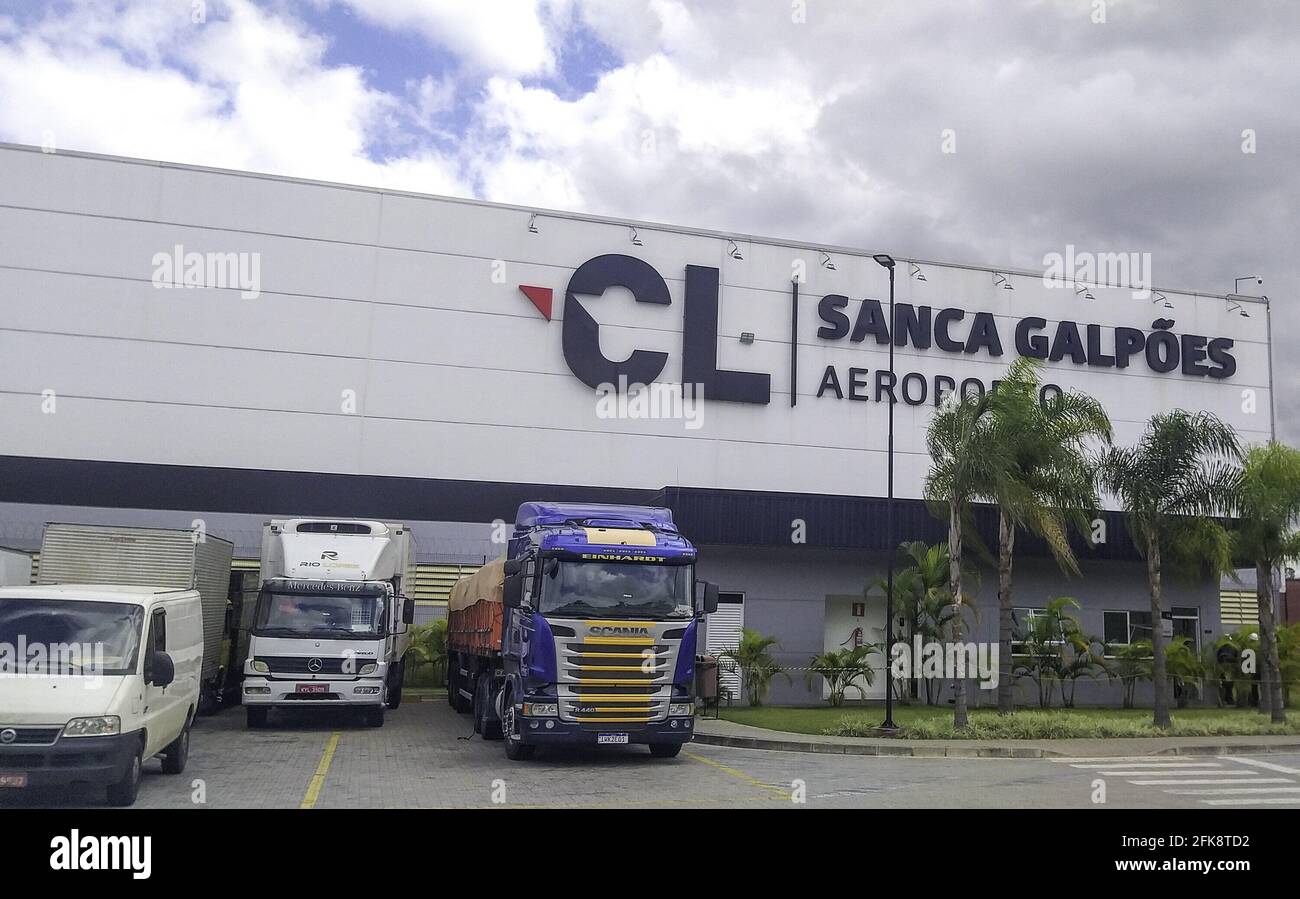 FF: Stream do aeroporto de Guarulhos recebe gank de fãs de Free Fire