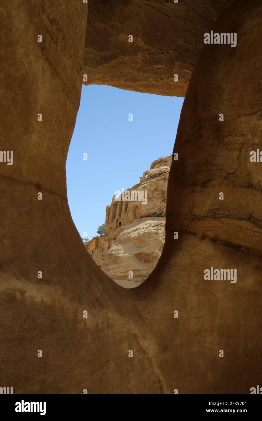 Petra stone colourful hi-res stock photography and images - Alamy