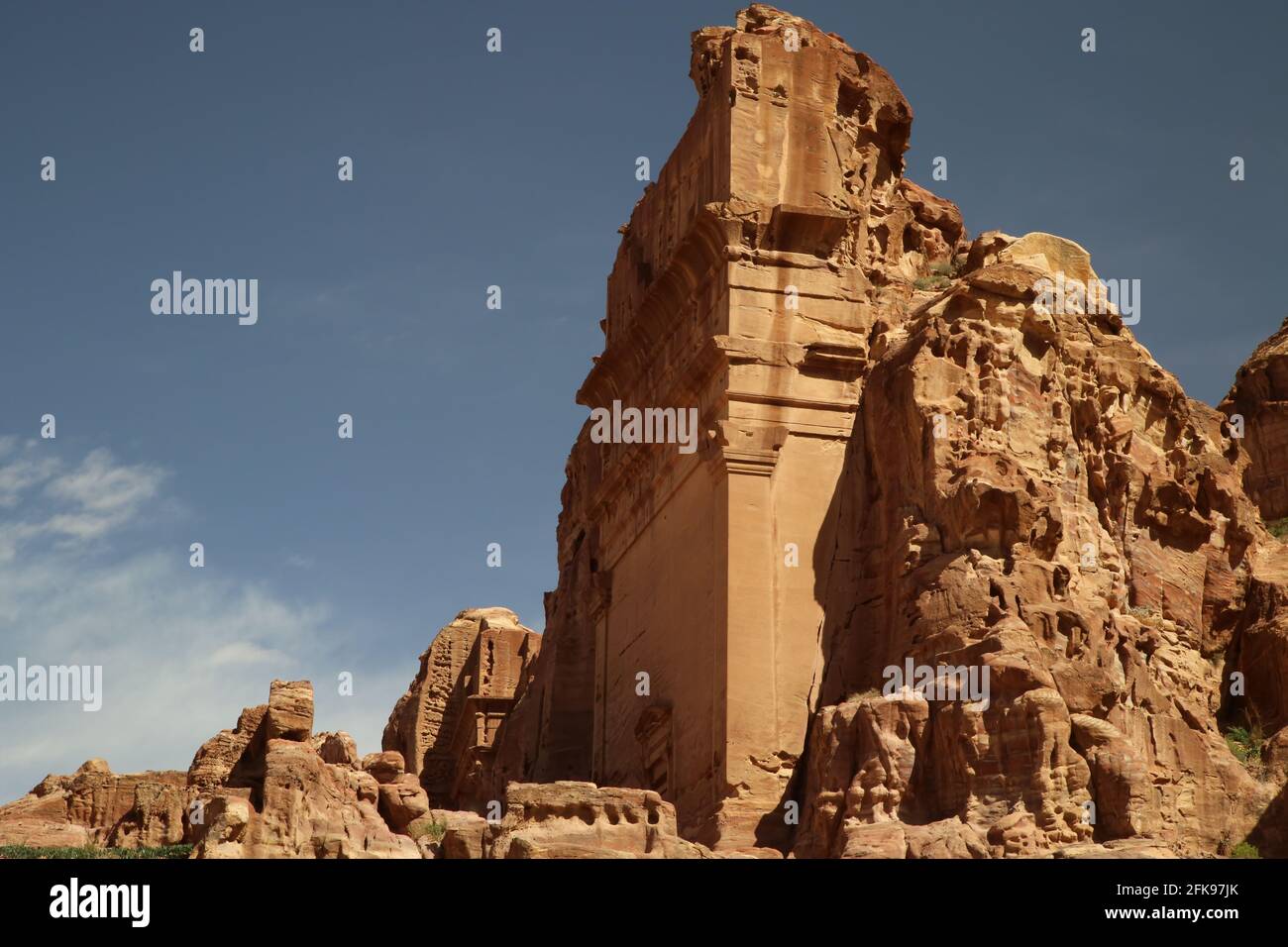 View of the Tomb of Unayshu in Petra Stock Photo