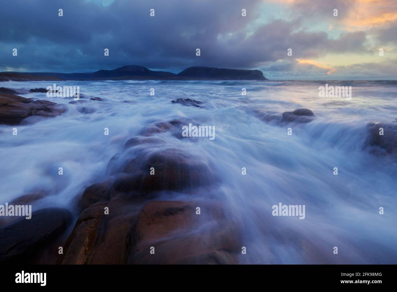 Incoming Atlantic waves, Warebeth, Orkney Isles Stock Photo