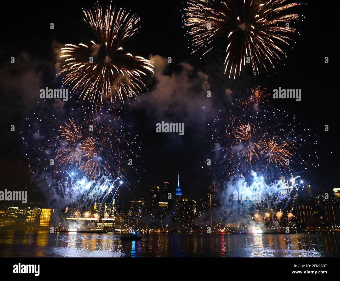 New York - NY - 20200629 Annual Macy's 4th Of July Fireworks In NYC ...
