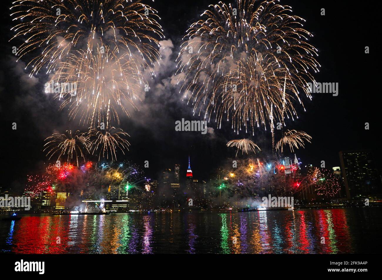 New York - NY - 20200629 Annual Macy's 4th Of July Fireworks In NYC ...