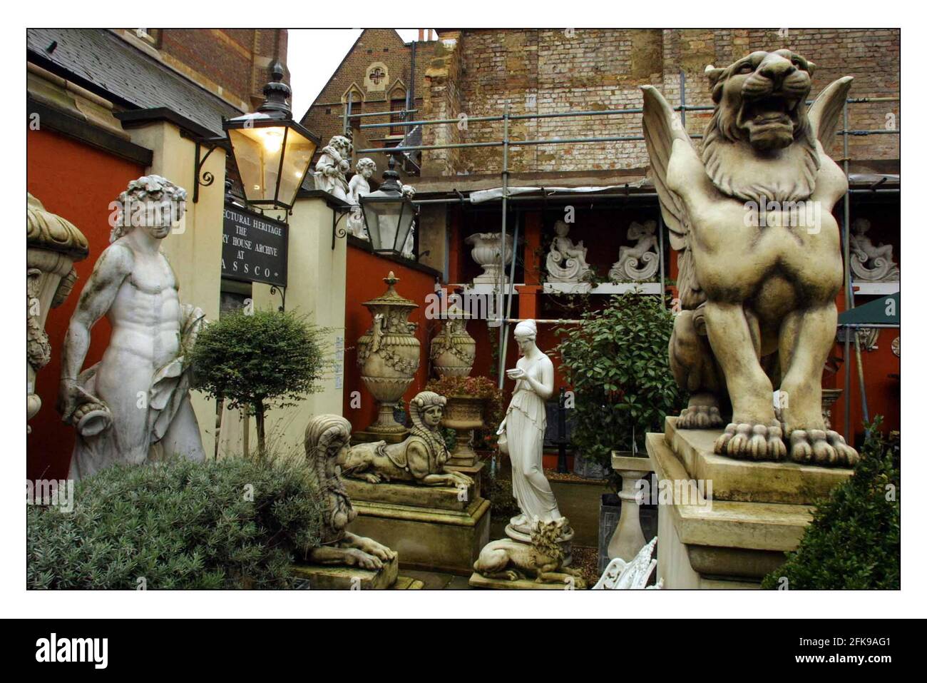 London Architectural Salvage Co......Pic David Sandison 23/1/2002 Stock