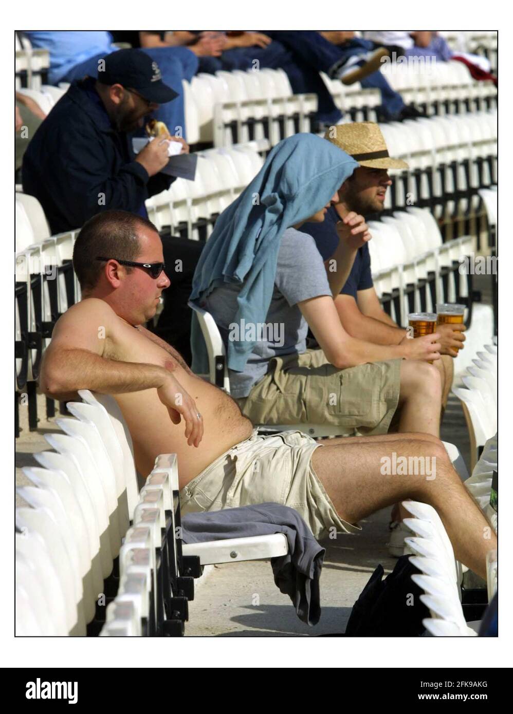 Twenty 20 Cricket at the Oval in London. First match of its kind.Pic David Sandison 13/6/2003 Stock Photo