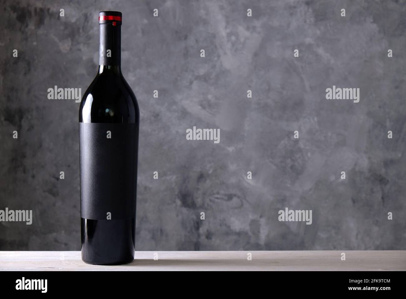 Download Close Up Merlot Wine Bottle Label High Resolution Stock Photography And Images Alamy