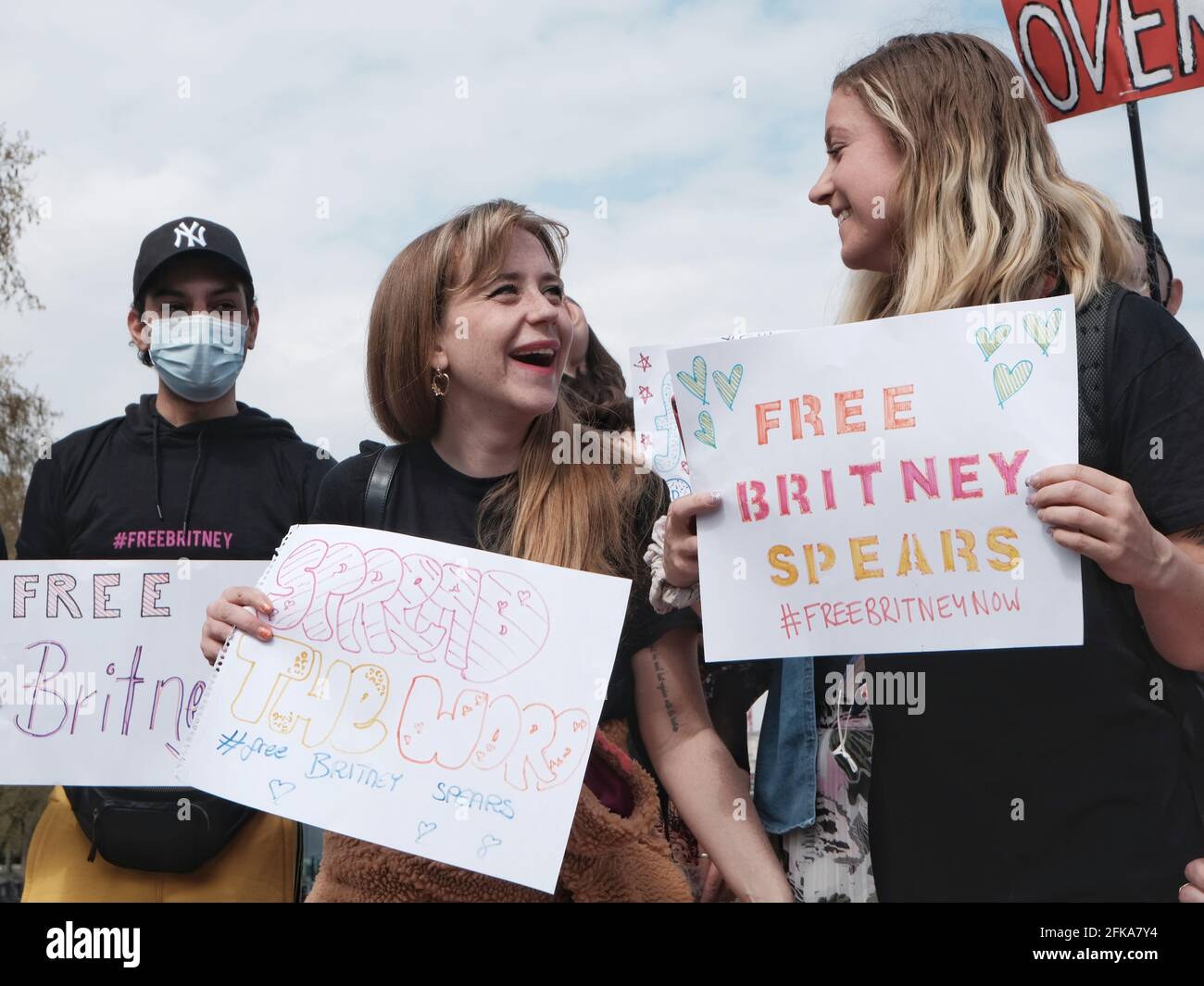 Britney spears fans hi-res stock photography and images - Alamy