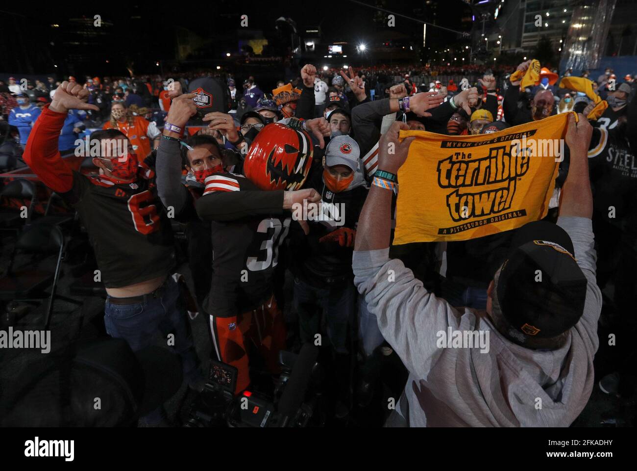 Cleveland, United States. 29th Apr, 2021. Cleveland Browns fans taunt Pittsburgh Steelers fans before the Steelers 24th pick at the 2021 NFL Draft in Cleveland, OH on Thursday, April 29, 2021. Photo by Aaron Josefczyk/UPI Credit: UPI/Alamy Live News Stock Photo