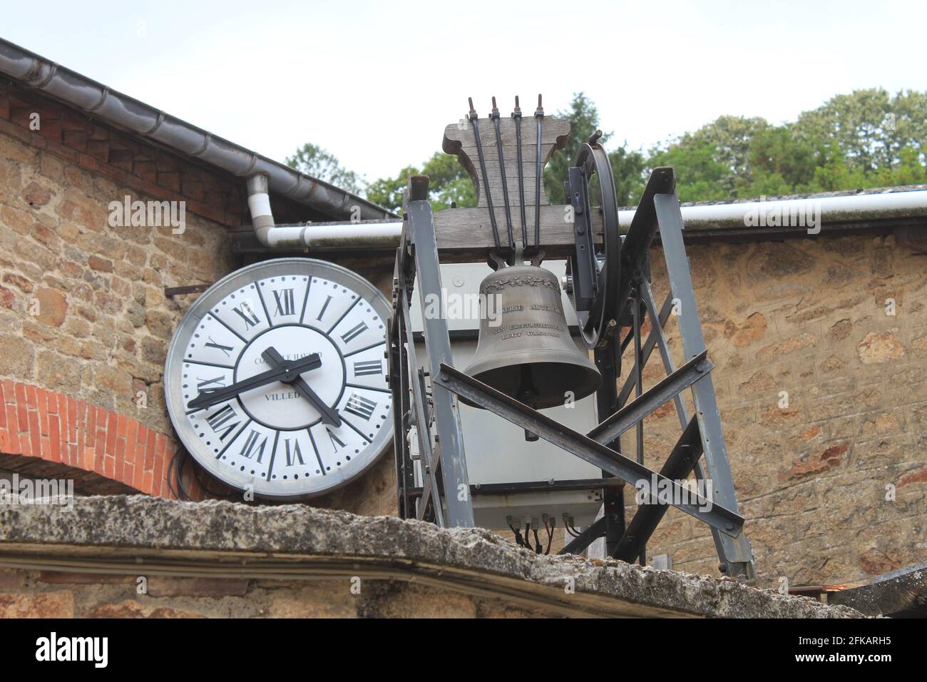 France, fonderie de cloches de VilledieulesPoêles Stock Photo Alamy
