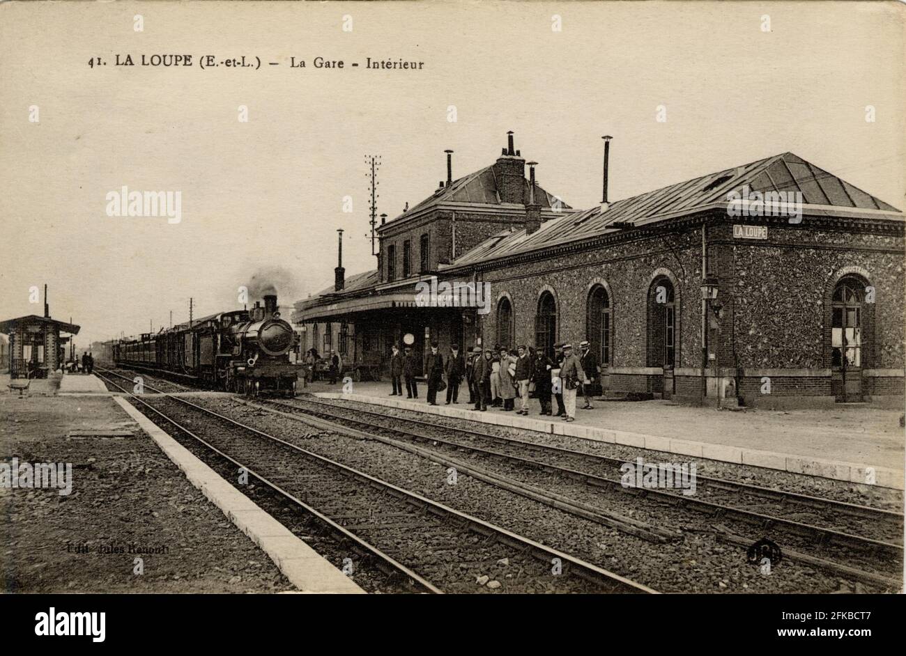 LOUPE. Country: France. Department: 28 - Eure-et-Loir. Region: Centre-Val  de Loire. Old Postcard, Late 19th - Early 20th century Stock Photo - Alamy