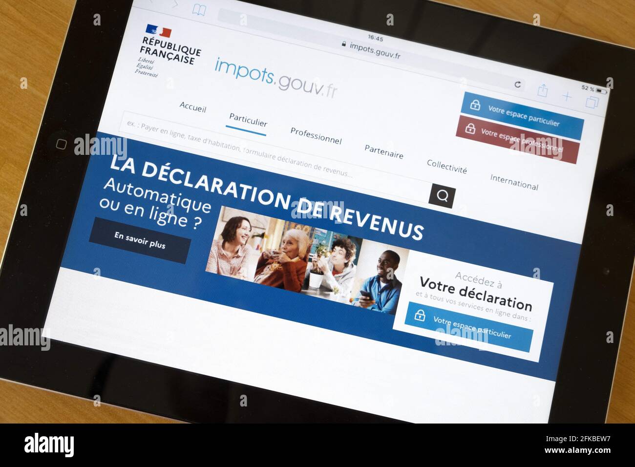 Impots france declaration hi-res stock photography and images - Alamy