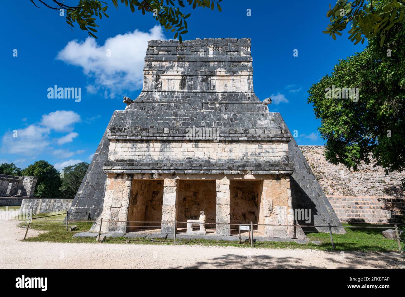 Pre-Columbian city, Chichen Itza, UNESCO World Heritage Site, Yucatan, Mexico, North America Stock Photo