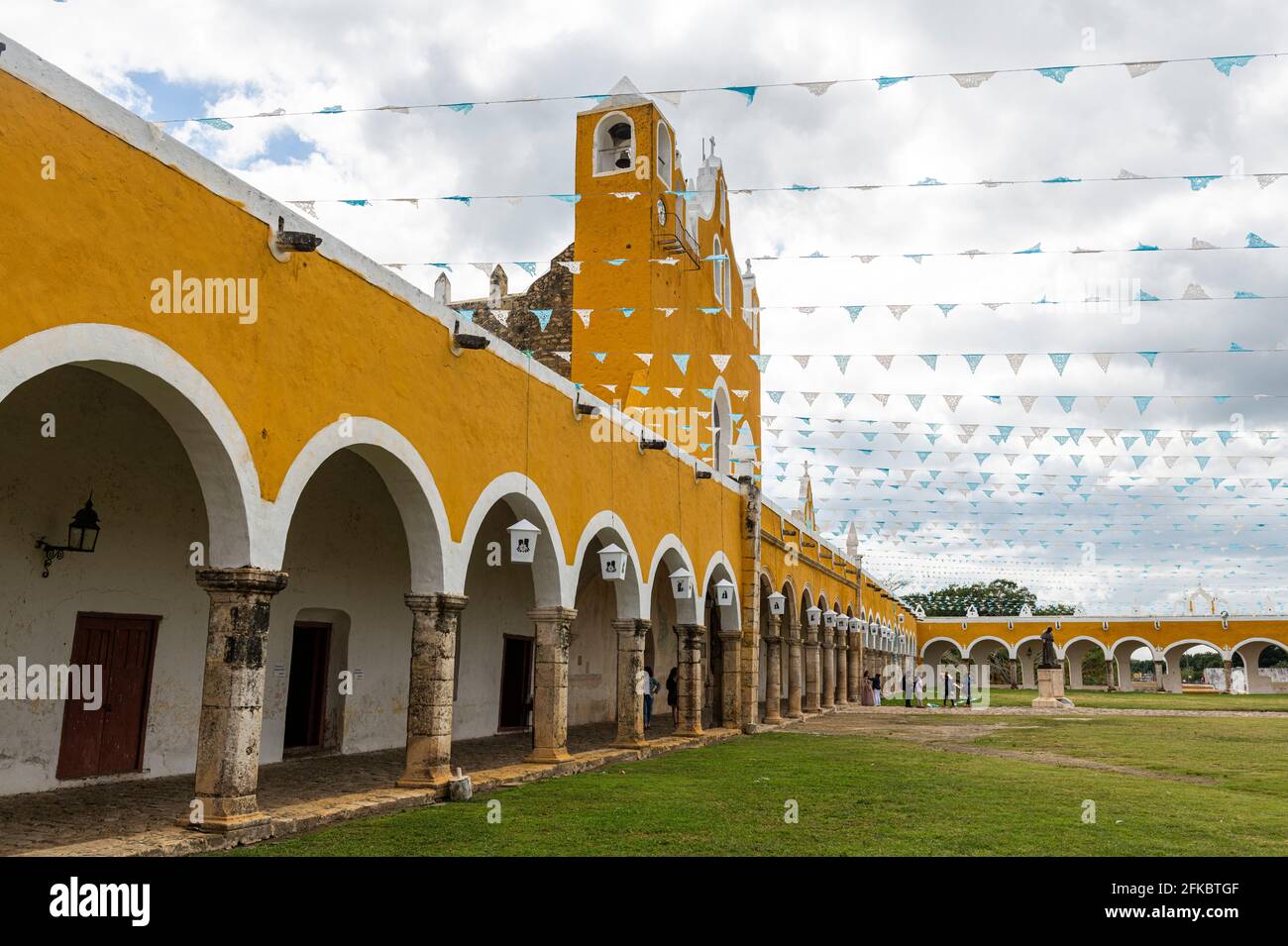 Convento de San Antonio, Izamal, the yellow city, Yucatan, Mexico, North America Stock Photo