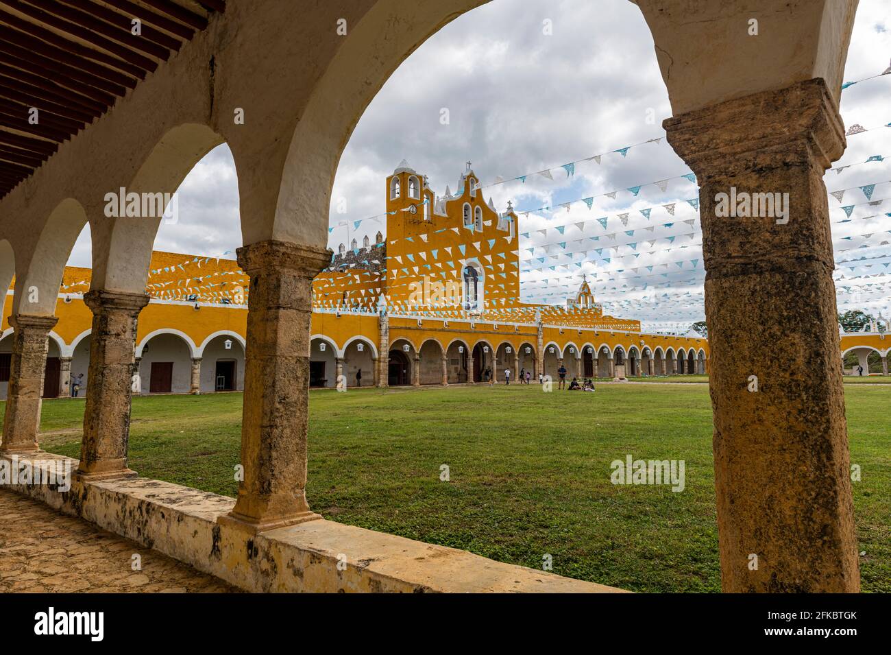 Convento de San Antonio, Izamal, the yellow city, Yucatan, Mexico, North America Stock Photo