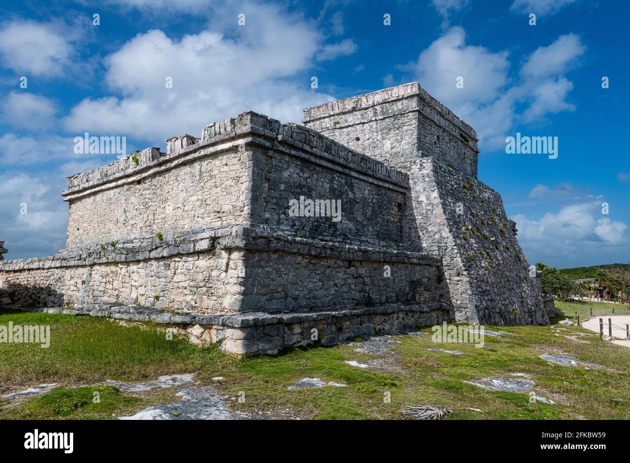 Pre-Columbian Mayan walled city of Tulum, Quintana Roo, Mexico, North America Stock Photo