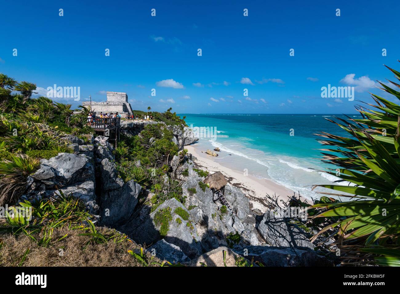 Pre-Columbian Mayan walled city of Tulum, Quintana Roo, Mexico, North America Stock Photo