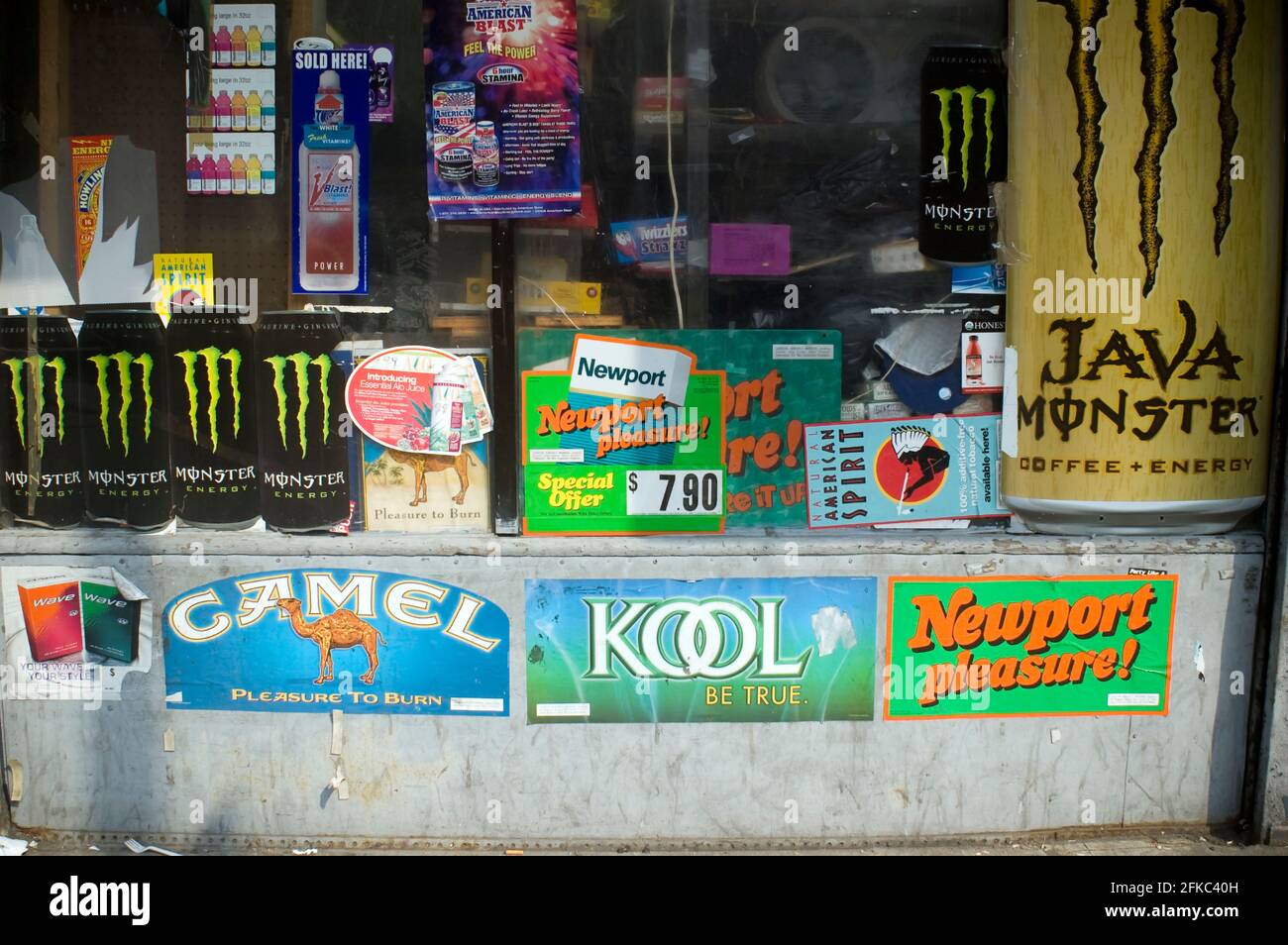 New York, USA. 30th July, 2008. Advertisement for menthol flavored cigarettes on the wall of a grocery store in the Chelsea neighborhood of New York on July 30, 2008. (Photo by Frances M. Roberts) Credit: Sipa USA/Alamy Live News Stock Photo