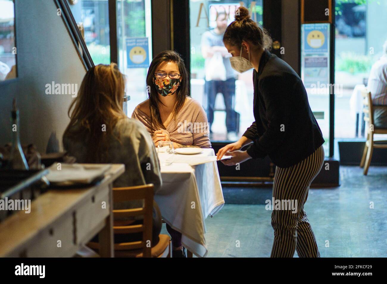 Takeout meals hires stock photography and images Alamy