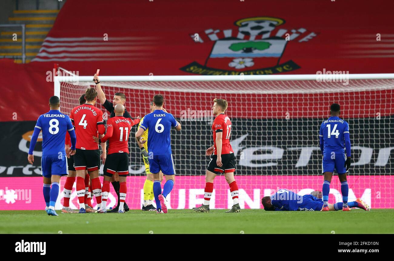 Southampton's Jannik Vestergaard is shown a red card by referee Robert Jones during the Premier League match at St. Mary's Stadium, Southampton. Picture date: Friday April 30, 2021. Stock Photo