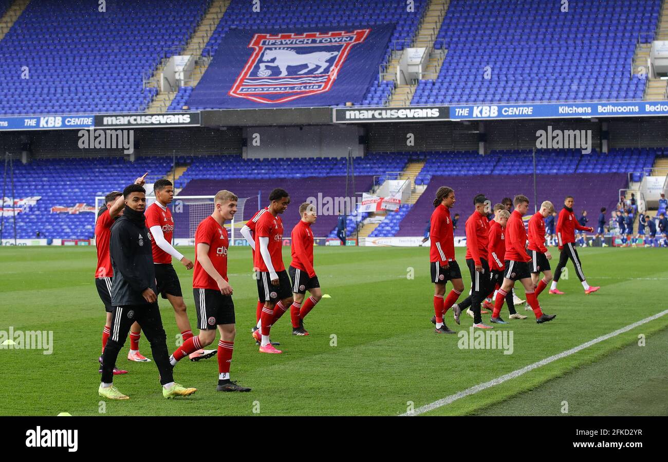 Ipswich, England, 30th April 2021. The Sheffield Utd squad start warm up during the The English FA Youth Cup match at Portman Road, Ipswich. Picture credit should read: David Klein / Sportimage Credit: Sportimage/Alamy Live News Stock Photo