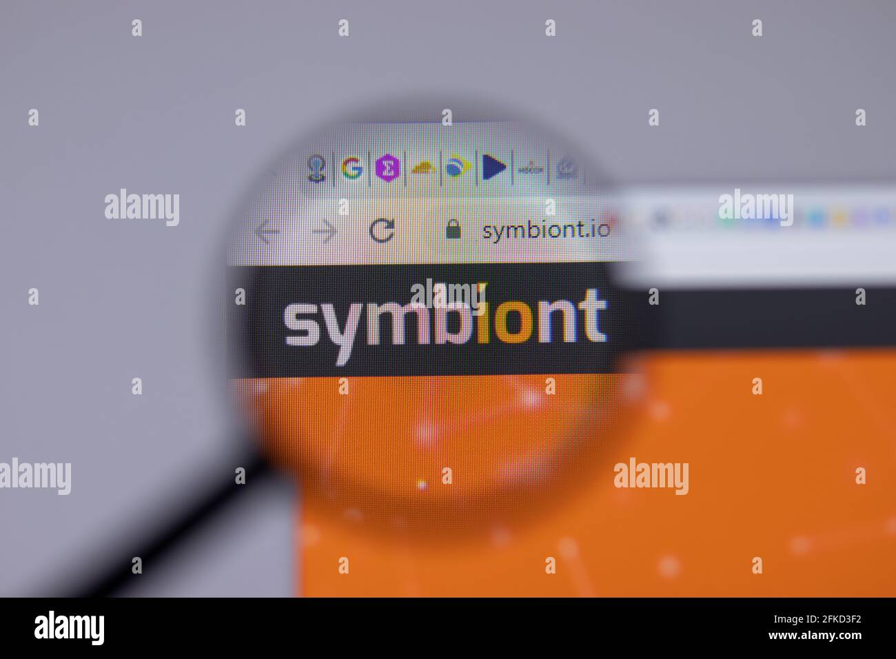 New York, USA - 26 April 2021: Symbiont company logo close-up on website page, Illustrative Editorial Stock Photo