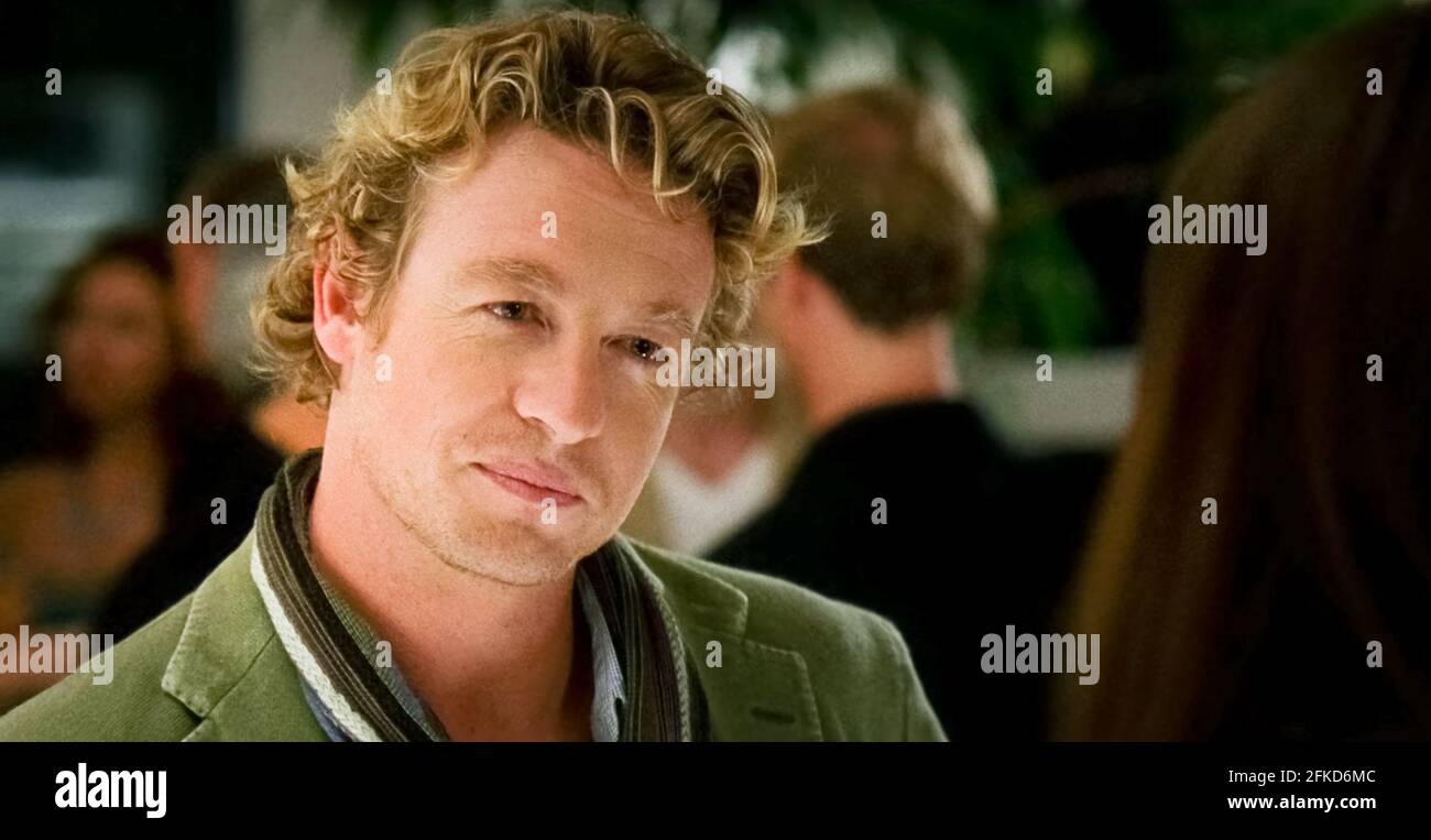 USA. Simon Baker in a scene from (C)Fox 2000 Pictures film: The Devil Wears  Prada (2006). Plot: A smart but sensible new graduate lands a job as an  assistant to Miranda Priestly,