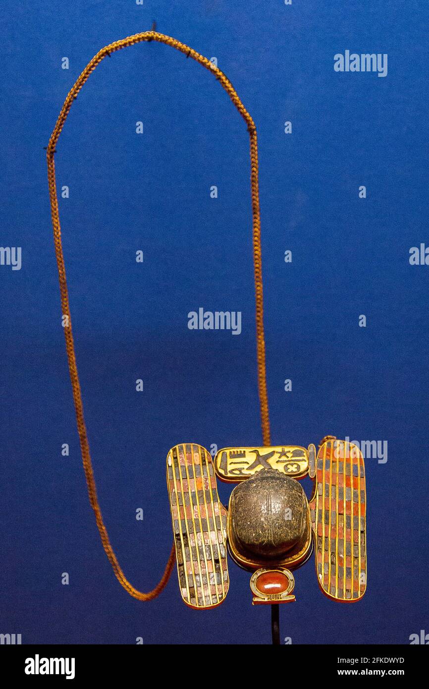 Egypt, Cairo, Egyptian Museum, jewellery found in the royal necropolis of Tanis, burial of Psusennes : Pectoral  in the shape of a winged scarab. Stock Photo