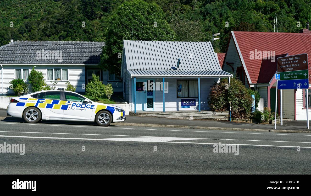 Havelock, Marlborough/New Zealand - March 15, 2021: Police car in front of the Havelock Police Station, Main Street / State Highway 6, Marlborough Sou Stock Photo