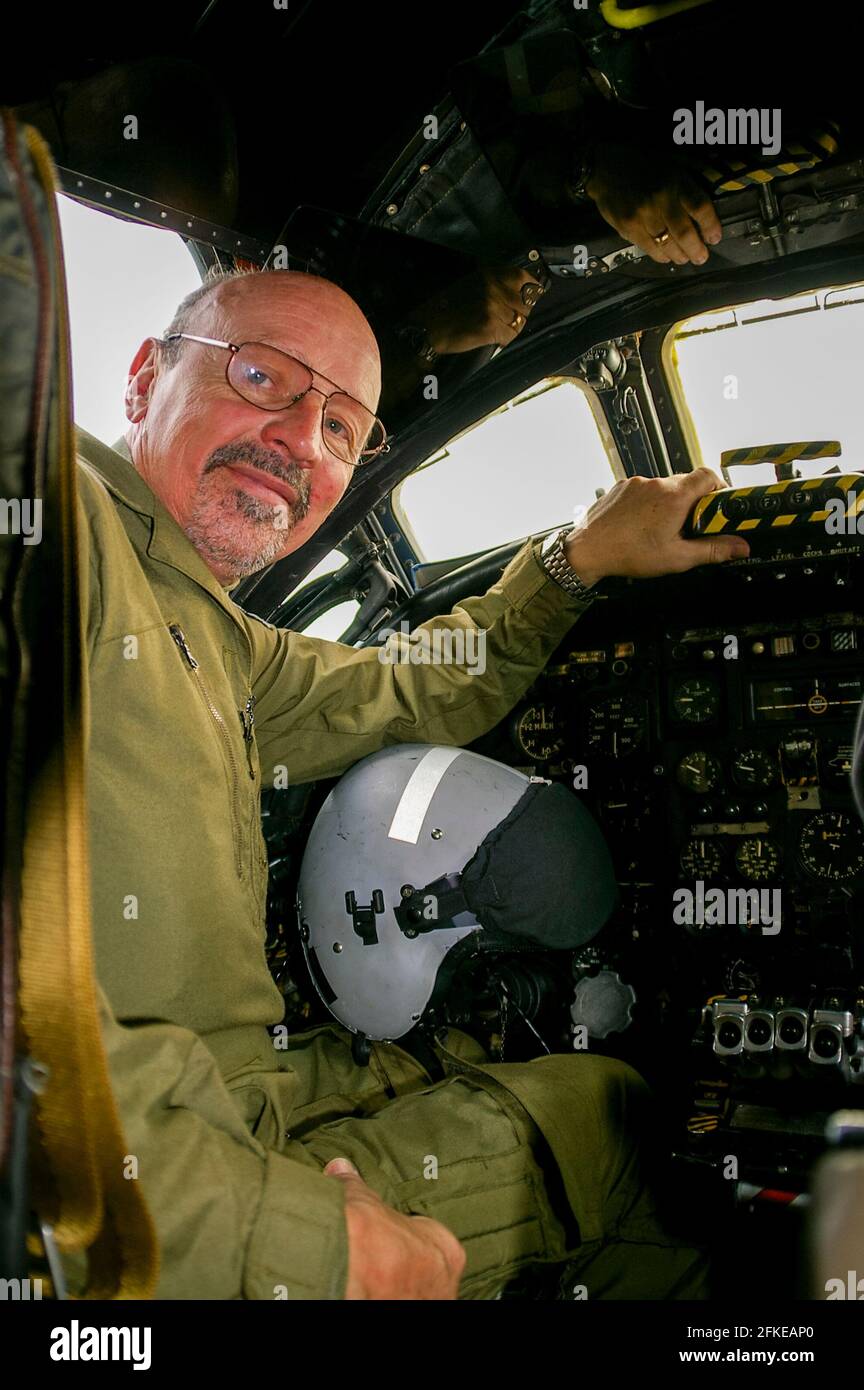 Flight Lieutenant Martin Withers in a Vulcan bomber cockpit. He was awarded the DFC for his part in bombing Port Stanley runway in the Falklands War Stock Photo