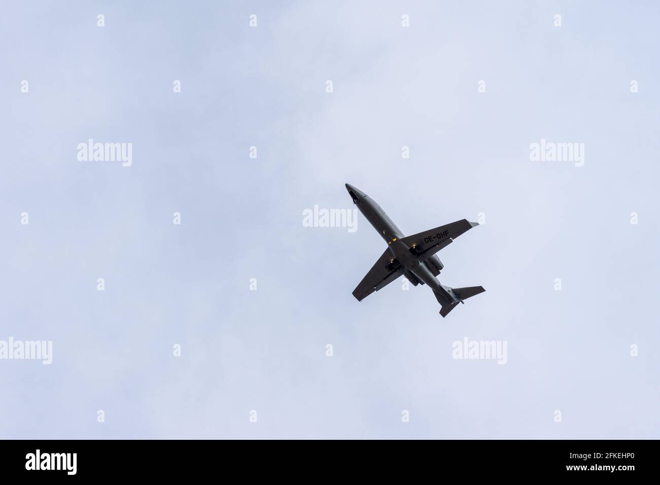 Low angle shot of a helicopter hi-res stock photography and images - Alamy