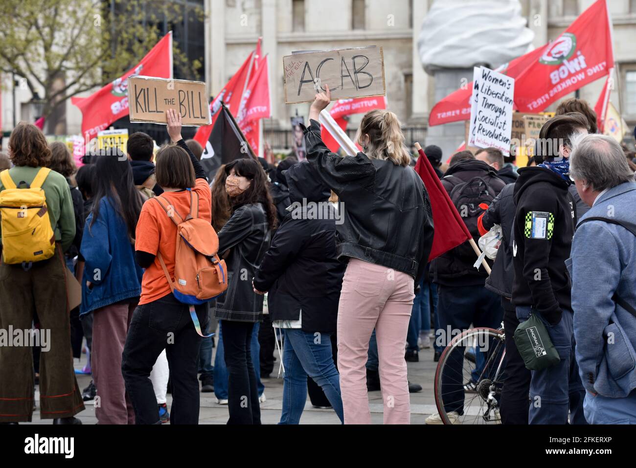 Trafalgar Square, London, UK. 1st May 2021. Kill the Bill protesters in Trafalgar Square.  Credit: Matthew Chattle/Alamy Live News Stock Photo