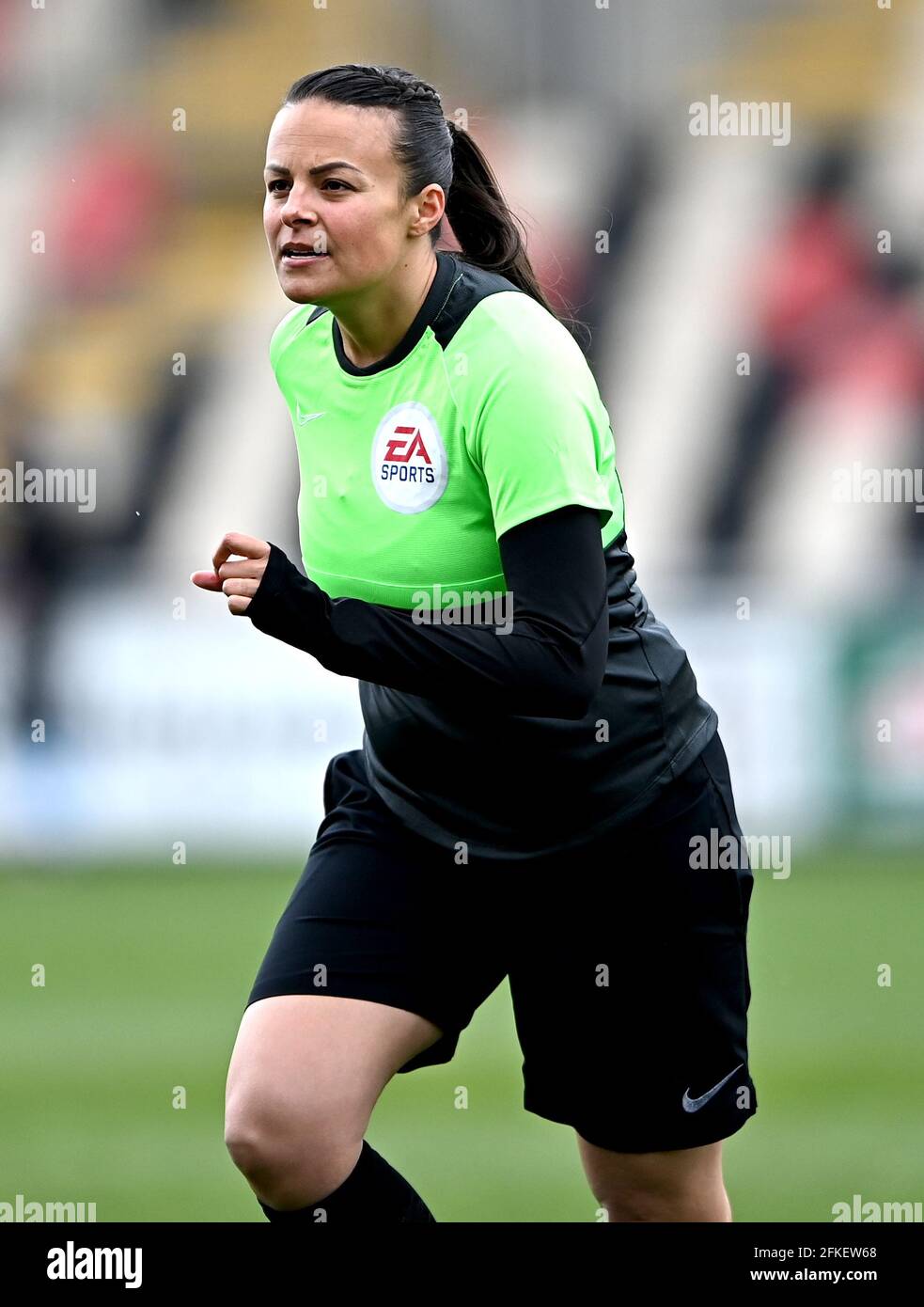 Assistant referee lisa rashid hi-res stock photography and images - Alamy
