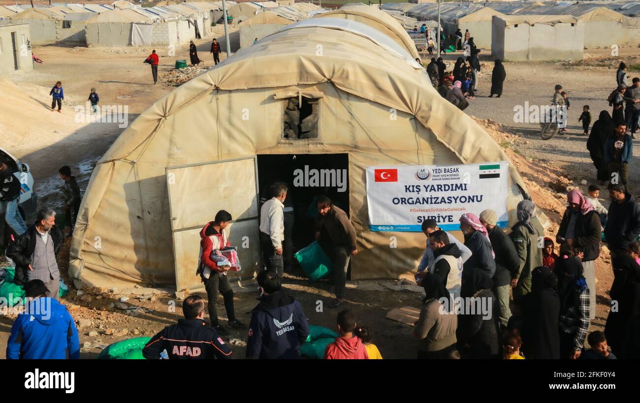 Aid worker hi-res stock photography and images - Alamy