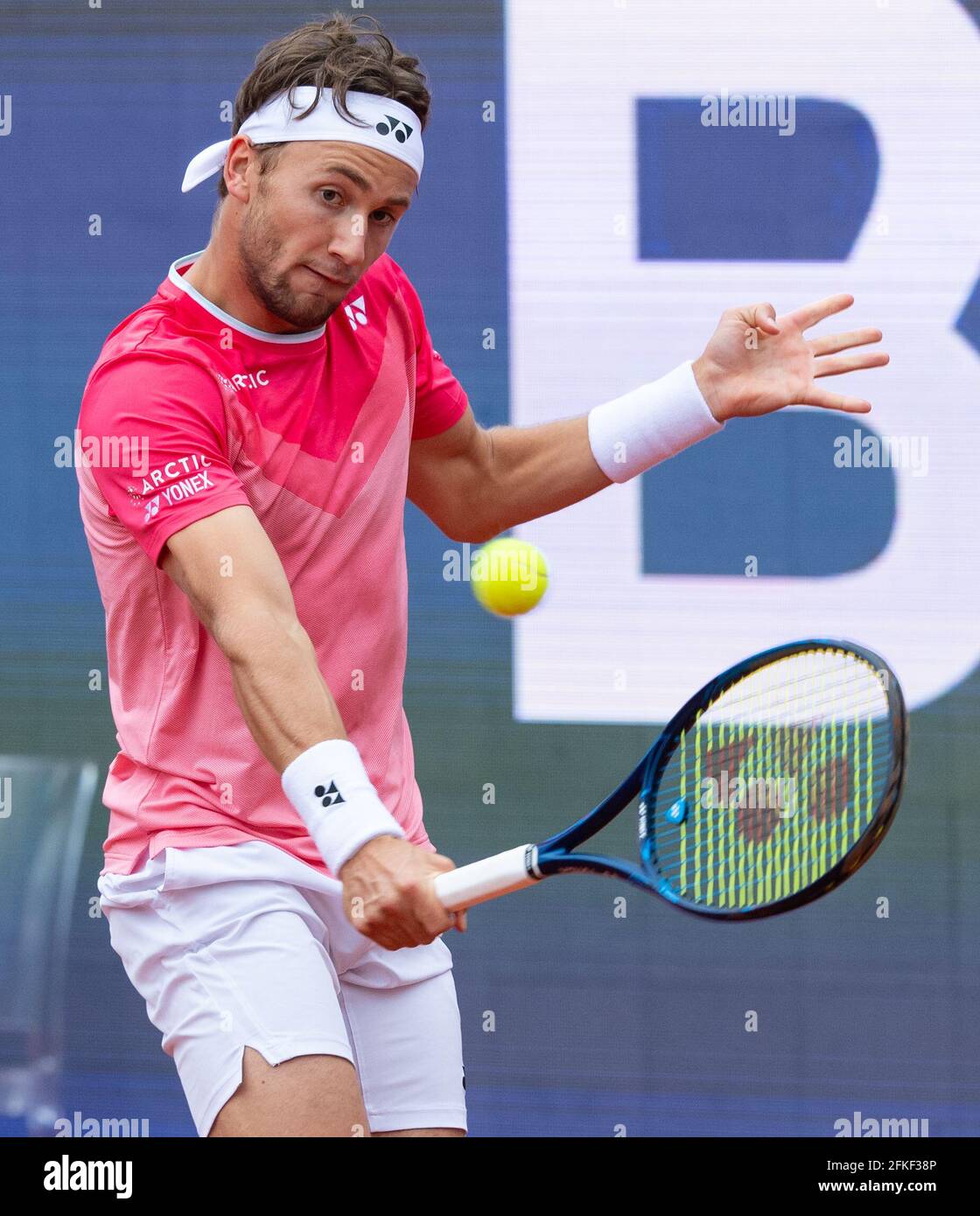 Munich, Germany. 01st May, 2021. Tennis: ATP Tour - Munich, Singles, Men,  Semifinals. Basilashvili (Georgia) - Ruud (Norway). Casper Ruud in action.  Credit: Sven Hoppe/dpa/Alamy Live News Stock Photo - Alamy