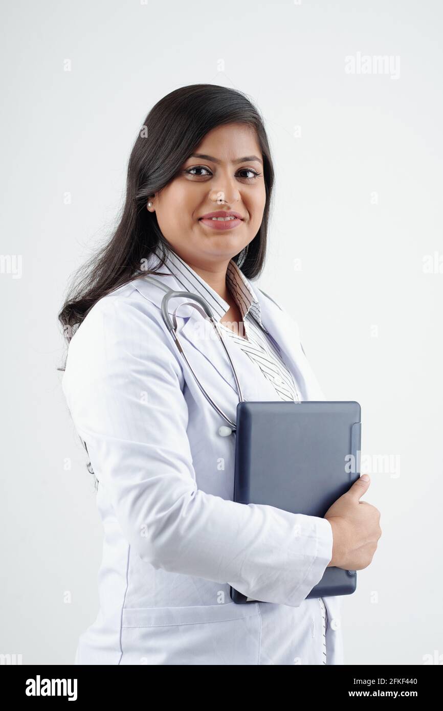 Indian female doctor computer hi-res stock photography and images - Alamy