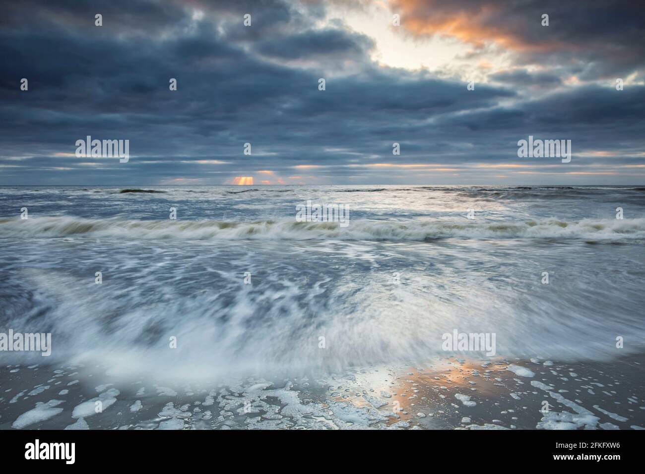 Stormy sea sunset hi-res stock photography and images - Alamy
