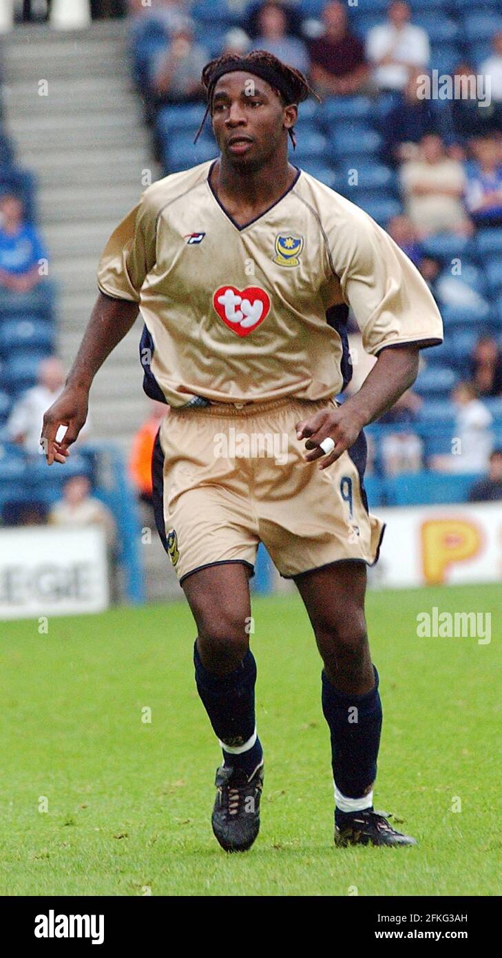 PORTSMOUTHFC VINCENT PERICARD PIC MIKE WALKER, 2002 Stock Photo - Alamy