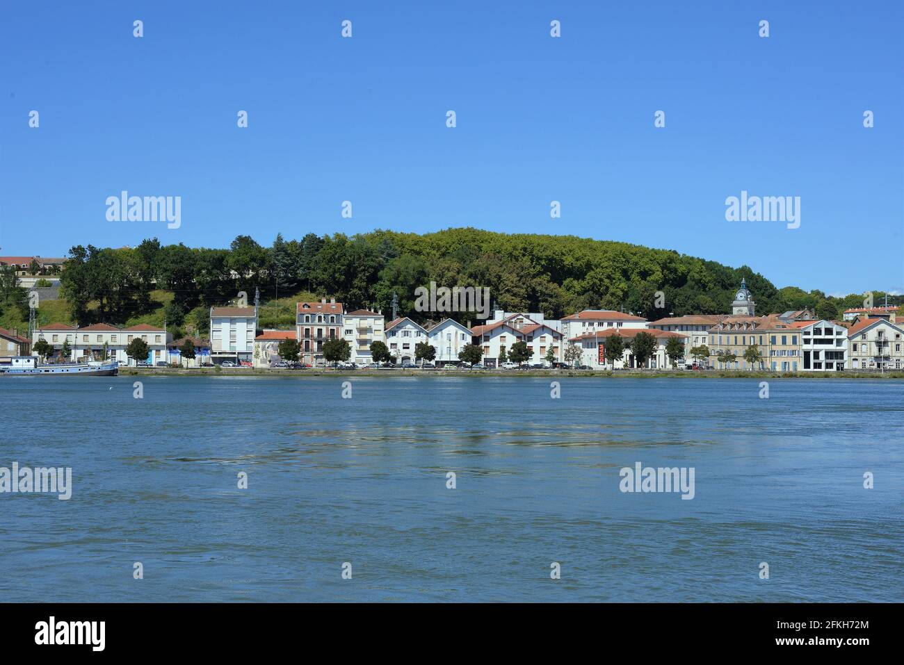 View of the River Adur in the city of Bayonne, France, Europe, Stock Photo