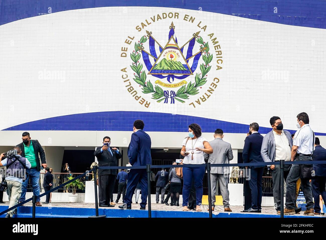 San Salvador, El Salvador. 01st May, 2021. Congress members walk towards the legislative palace. A new Congress was inaugurated giving power to the Nuevas Ideas party created by the Salvadoran President Nayib Bukele that received 56 out of 84 legislative representatives. Credit: SOPA Images Limited/Alamy Live News Stock Photo