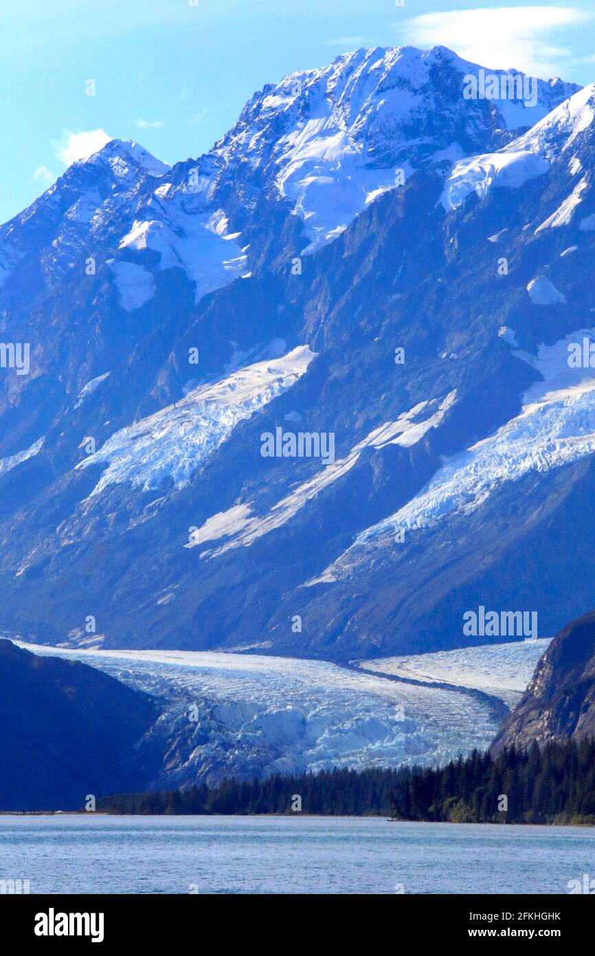 Kenai mountains glaciers hi-res stock photography and images - Alamy