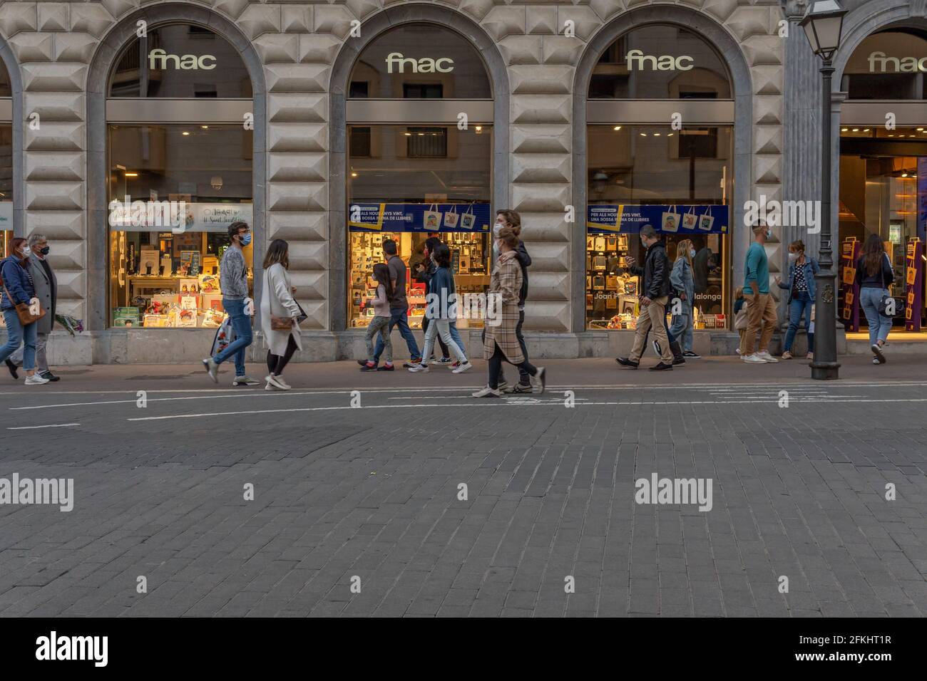 Fnac hi-res stock photography and images - Page 2 - Alamy