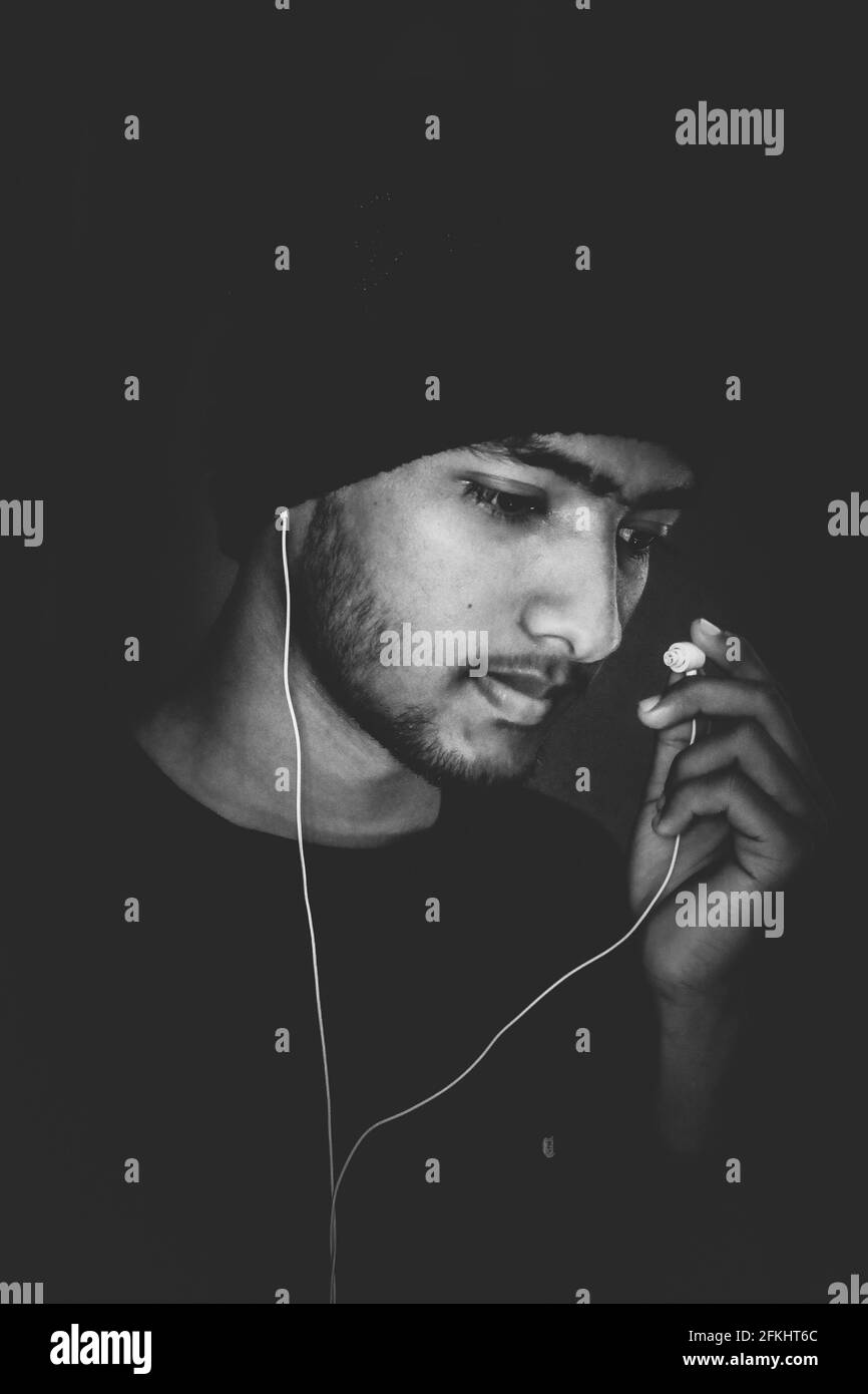Black boy profile hi-res stock photography and images - Alamy