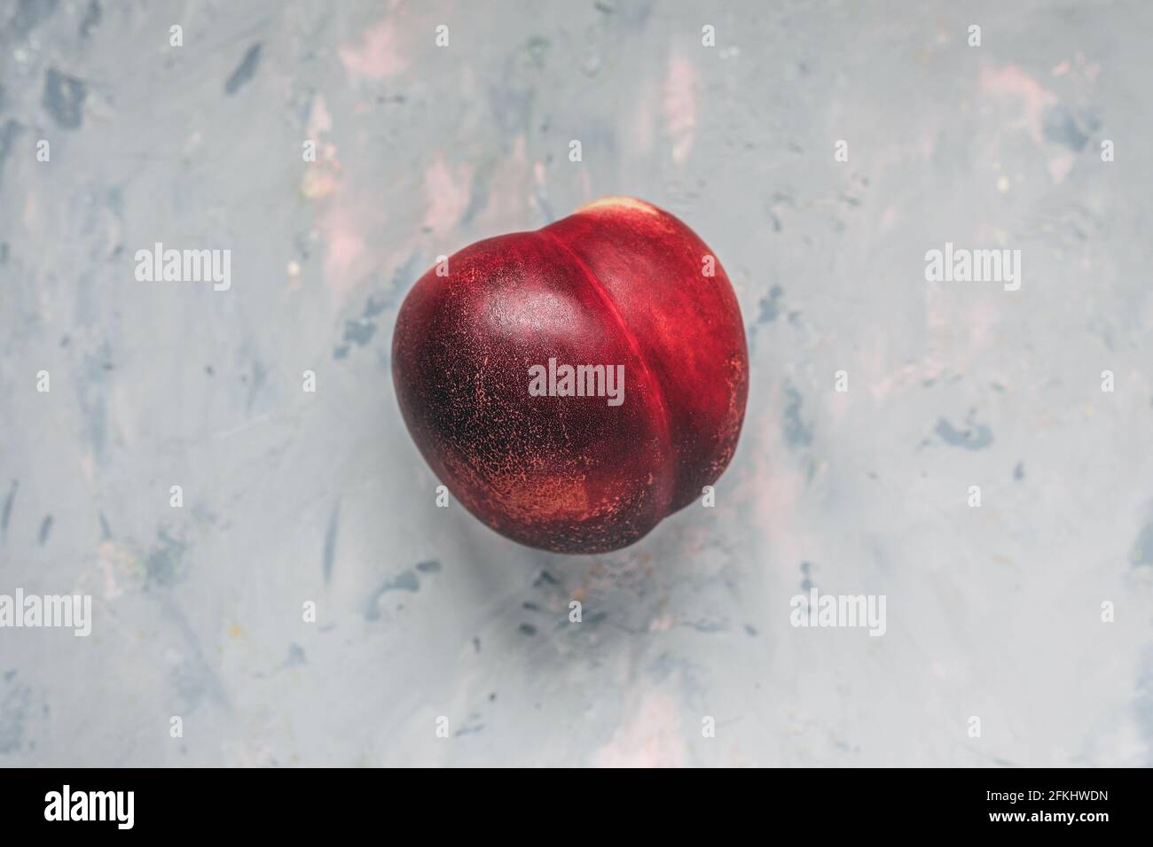 One Ripe Fruit One whole peach fruit hi-res stock photography and images - Alamy